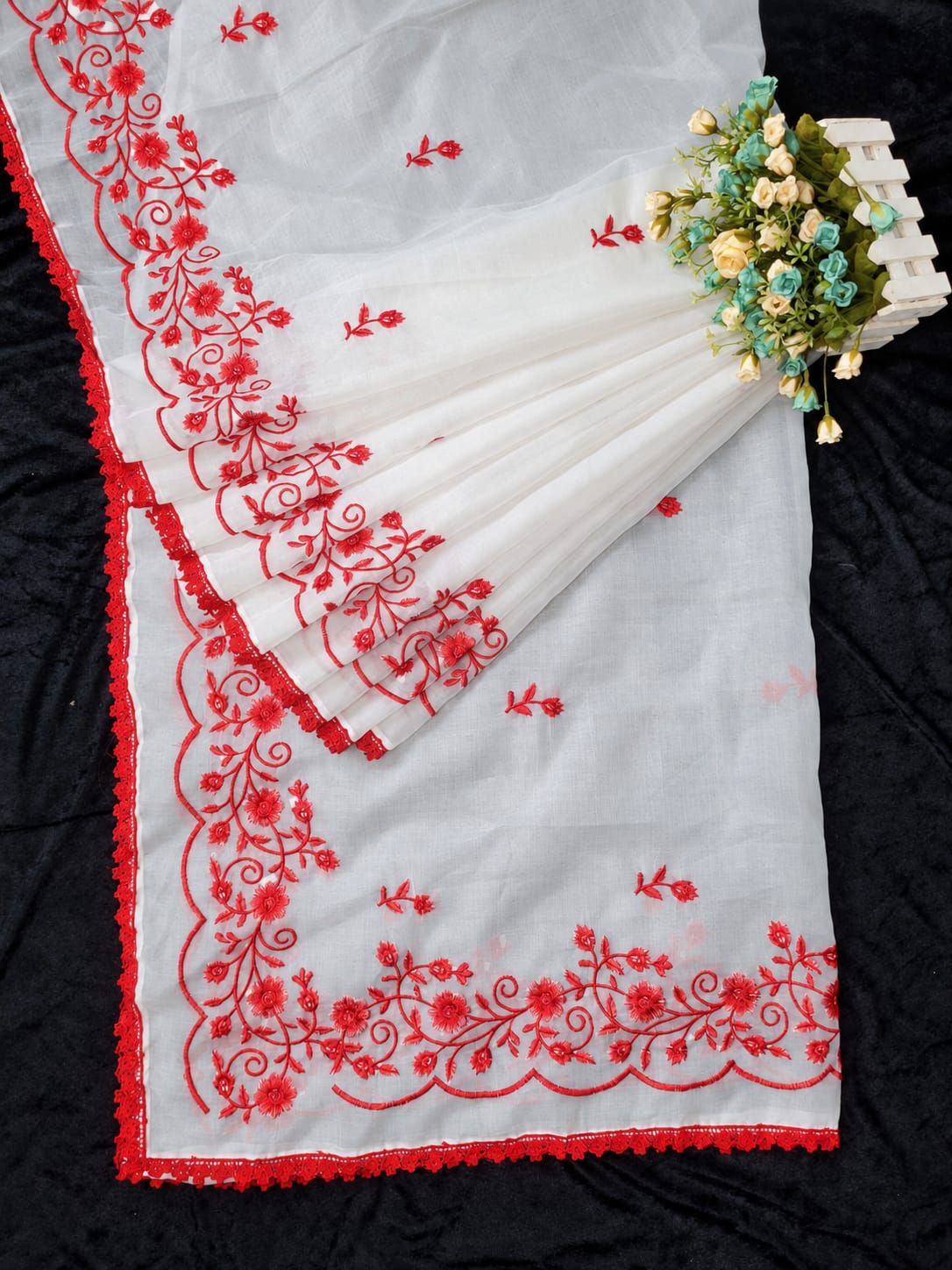Muslin silk ( White+Red )